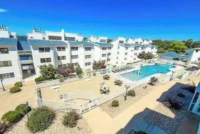 Image de Lakeview Luxury 2bd/2ba/Private Balcony/Pool/Coffee Bar/Near Everything-Sleeps 6 Pp