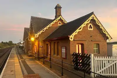 Image de Spacious 4 bed apartment - pet friendly - Langwathby Station Cottage, spotless & unique 4 bedroom cottage with Ev charging station & free parking near lakes