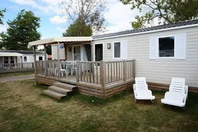 Image de C- Mobil-home Quatro - 4 Schlafzimmer 2 Duschräume 8 bis 10 Personen - 8 Pers. im Preis inbegriffen