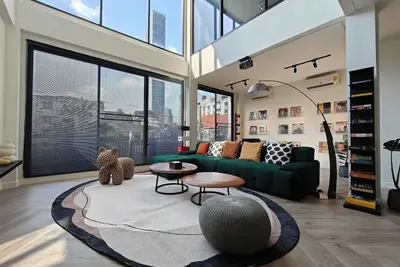 Image de 4-story modern art villa Free WiFi Netflix