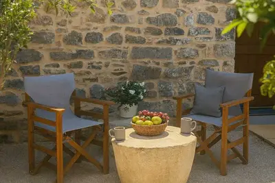 Image de Stone Olympi Lodge 1 - Chios Cozy Hideaway