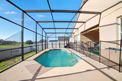 Image de New! Family Retreat with Private Pool near Disney!