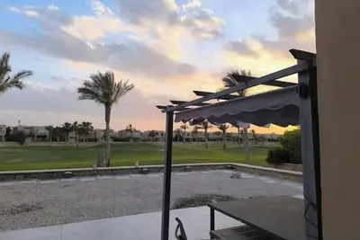 Image de Modern 3 Br villa w/ stunning golf view