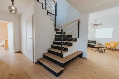 Image de Villa neuve, moderne • Piscine intérieure 4 ch 4 sdb • 10pers
