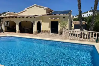 Image de Beautiful 3 bed villa with pool and mountain view