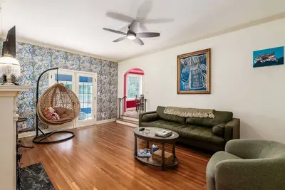 Image de Wildflower Haven Minutes to City