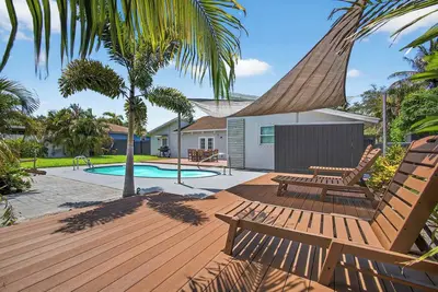 Image de New Family-Friendly 4br West Palm Oasis Heated Pool, Fire Pit, Grill