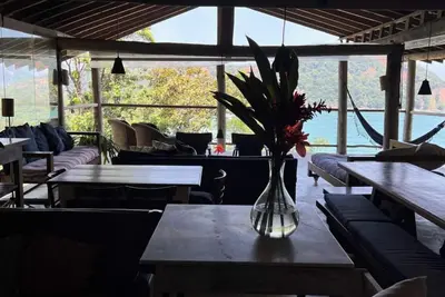 Image de Barra do Sahy - 5-Suite House with Sea View.