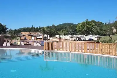 Image de Mobilheim • Raised Terrasse