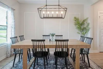 Image de 4 Bedroom Modern Farmhouse in New Market