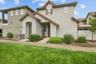 Image de Modern Spacious 3br 3ba Family Home in Folsom