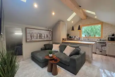 Image de The Penthouse 2Bd/1Bth | Kids Playroom | Pet Friendly
