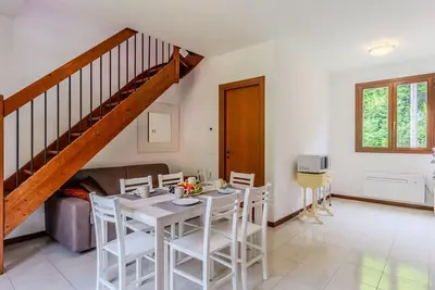 Image de Joli appartement pour 4 personnes avec climatisation, piscine, Wifi et terrasse