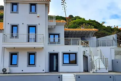 Image de Charming 2-bedroom country house in marvelous Mourteri with playground