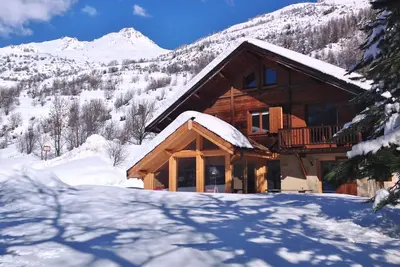 Image de Chalet familial, dans un village calme de Serre-Chevalier, 5ch, 170m2 11 pers.