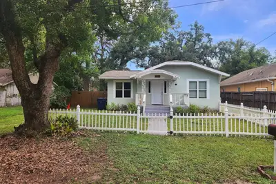 Image de Welcome to this quiet, tranquil and cozy 3-bedroom house in sunny Tampa