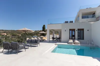 Image de Villa Santa Irini 3 - With Heated Pool