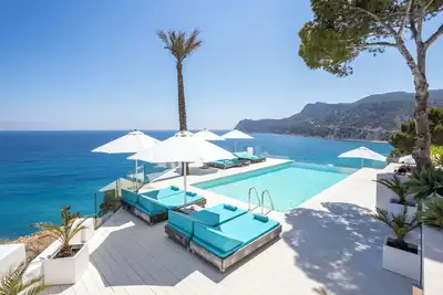 Image de Tremendous House \" Pearl\" In The Best Aera Of Ibiza On The Front Line Of Sea