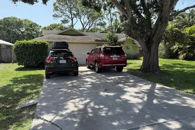 Image de Peaceful 2-bedroom apartment with Ac in charming Vero Beach private bathroom