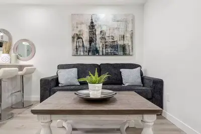Image de Crescent Heights Urban Retreat