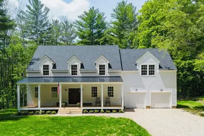 Image de New Beautiful Berkshires Farmhouse