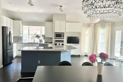 Image de The Putting Green House in Grapevine! Monthly rental zoned for Carroll Isd