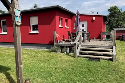 Image de Cozy \"house on the dike\" with a large garden invites you to relax