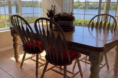 Image de Tropical Lakeside Village. Near Anna Maria Island. Beautiful Gated Community