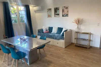 Image de 🌞 T2 au calme avec terrasse & jardin – Plages à 10 min, confort au top! 🌴