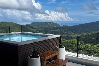 Image de Private Hill top Villa with Epic Ocean Views, Pool and Hot tub