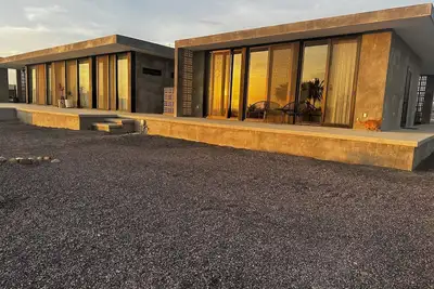 Image de Ocean View-Brand New Modern Contemporary Home- Walk to Beach-Safe and Secure