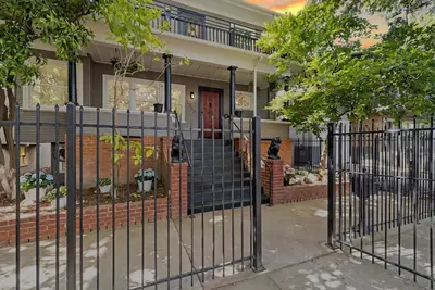 Image de Spacious 5-bedroom bungalow in charming Sacramento with Ac