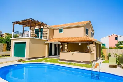 Image de Vacation home near Split with private pool & garden