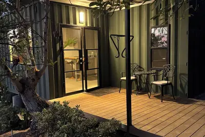 Image de Private 5 acre avocado ranch with amazing cottage and use of Zen lounge