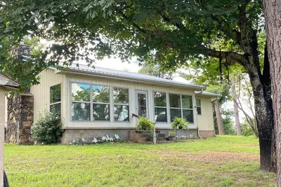 Image de Cozy Farm House 2-bedroom house with Ac in Saint Joe