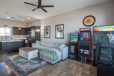 Image de Central Valley Farmhouse Home Away from Home