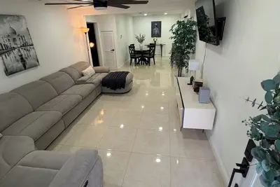 Image de Stylish Stay Near Downtown