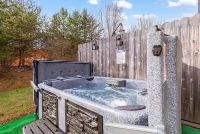 Image de GameRoom~Hot Tub~NearDollywood~NoSteepRoads~