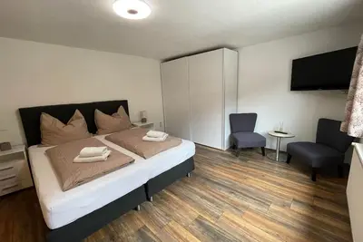 Image de Room 6 - Double room, shower/toilet on the floor - Haus St. Martin