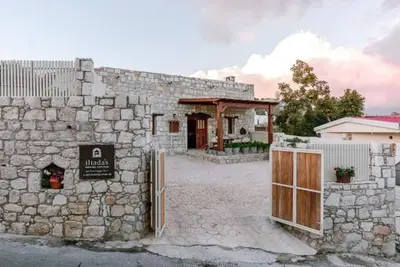 Image de Traditional Stone House With 3 Bedrooms And Private Swimming Pool, Iliadas Traditional Stone House