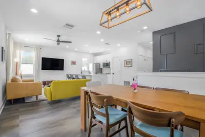 Image de Casa Quetenía Unit 2 – Chic 3br 2ba Escape in Historic Ybor