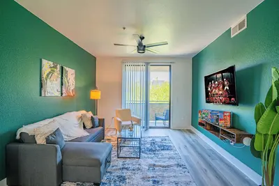 Image de Chic Westgate Condo | Hot Tub Pool Parking Gym W/D