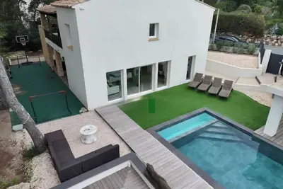 Image de Villa with pool, walking distance from beaches