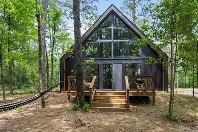 Image de Tree Frog, Charming Two-Bedroom Lakefront Cabin with Firepit (Tree Frog)