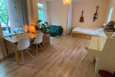 Image de Charming & big 1-room apartment in Berlin