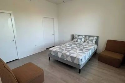 Image de New 1br Apt • Near Shops & Eats