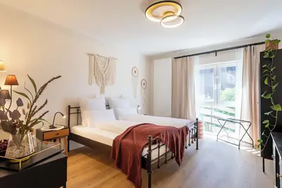 Image de Overlook Lodge - 5-star vacation home in the Kellerwald forest on Lake Edersee