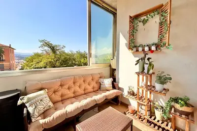Image de Bright & Peaceful - Free parking & Breakfast