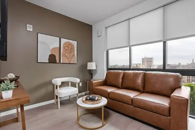 Image de Comfy Downtown Studio| Pool/Parking/Gym