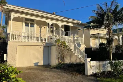 Image de Devonport Sunny Villa for short term rental